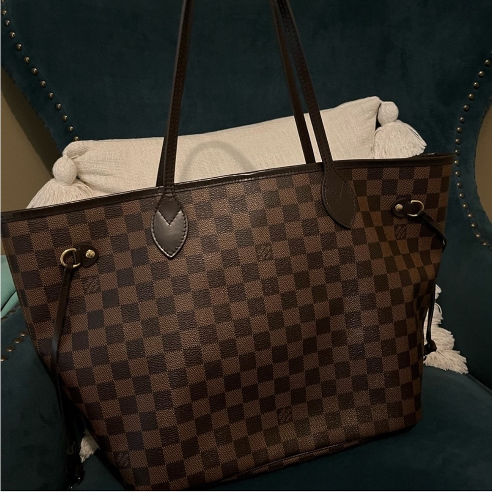 Authentic Louis Vuitton Damier Ebene Tote